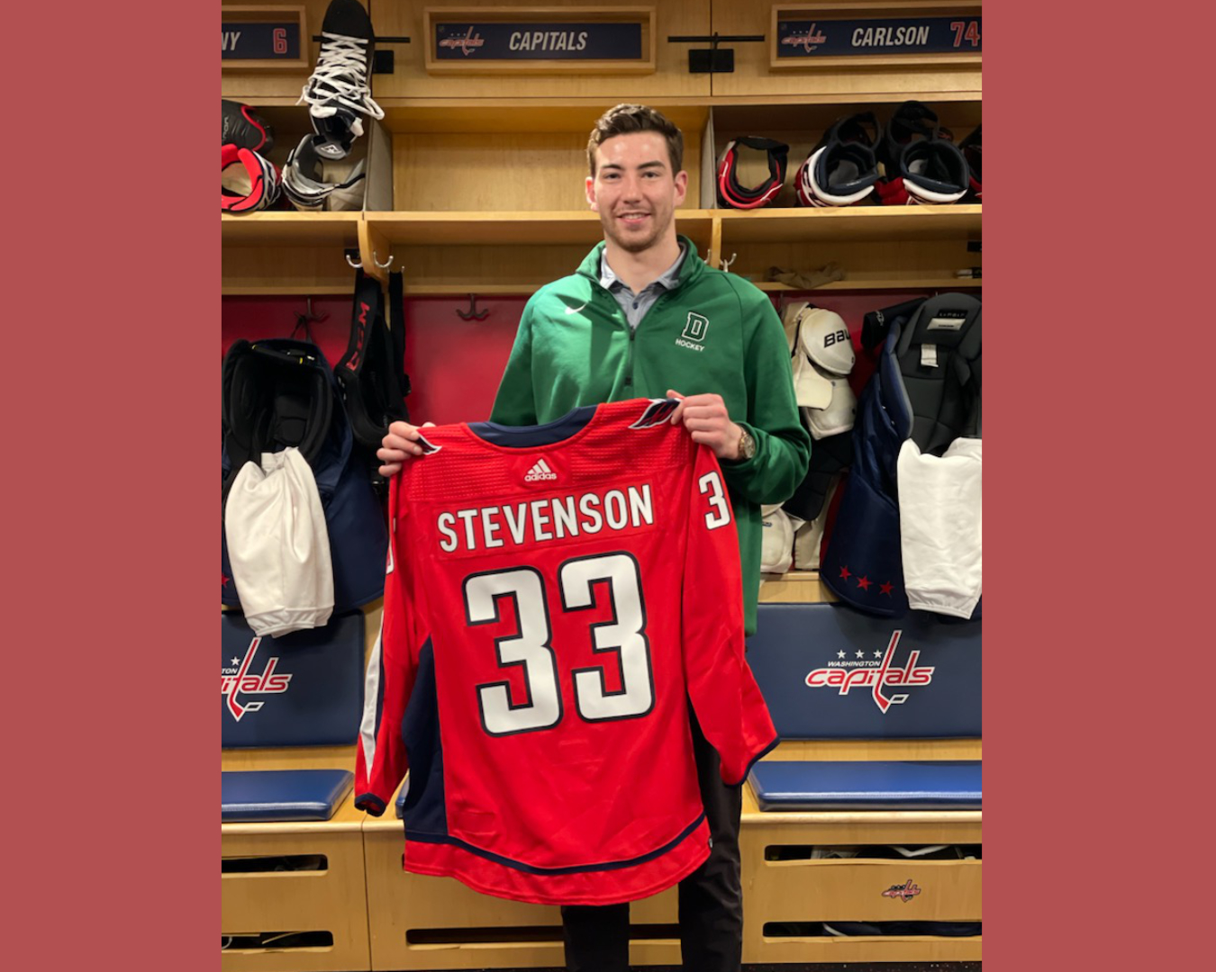 You are currently viewing Local hockey player signs with NHL team