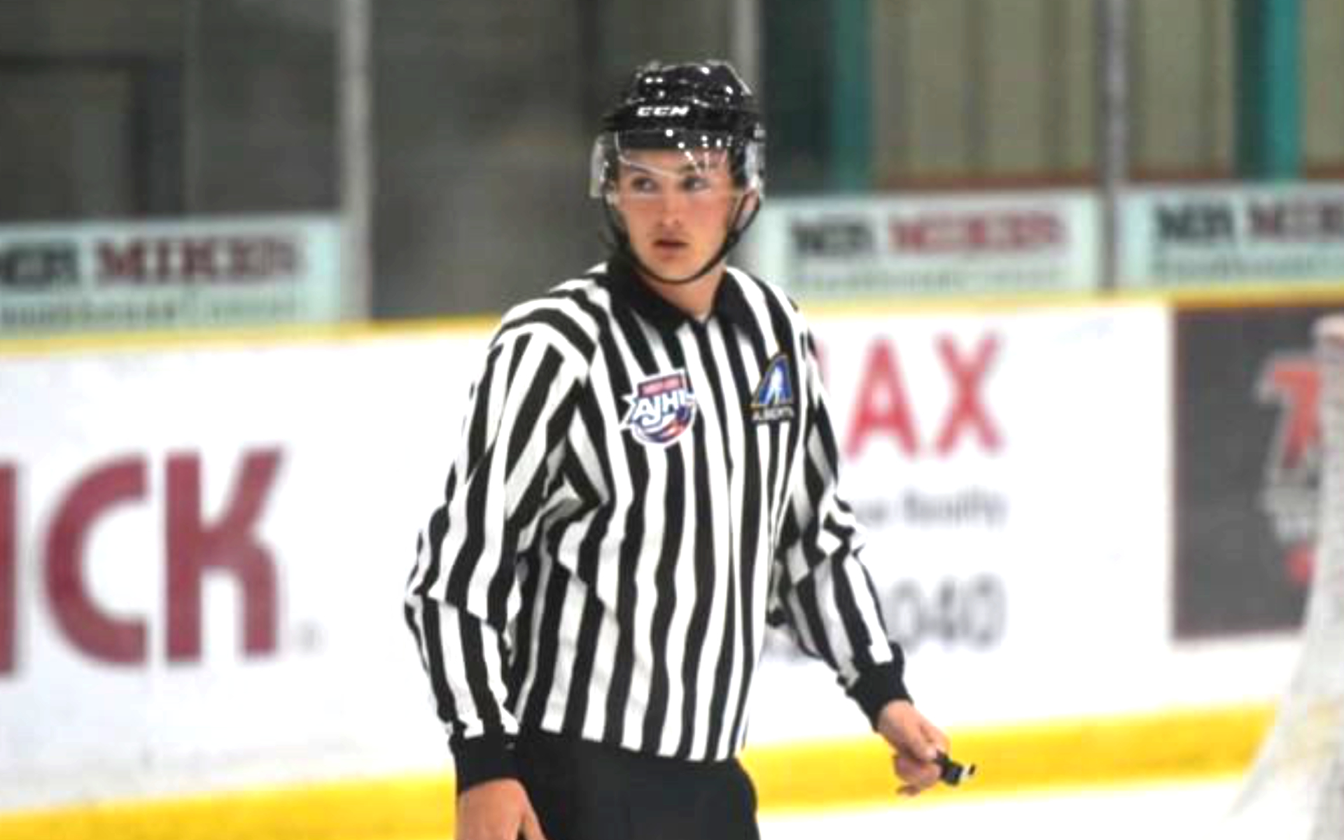 You are currently viewing Ref breaks through